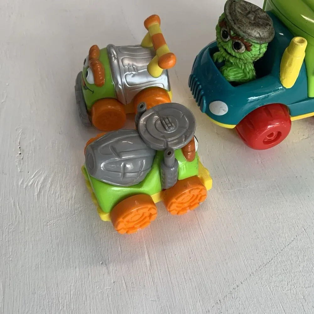 Vintage 1998, 2006 Tyco Preschool Sesame Street Oscar Popping Toy, Garbage Car